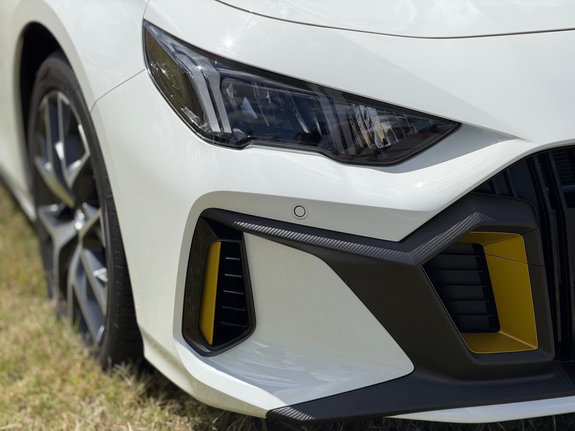 El sedán que quiere desafiar la era de las SUVs llegó a Argentina