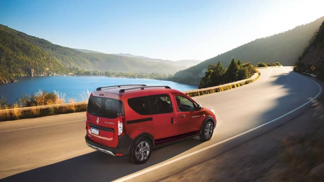 Renault Kangoo en Argentina: versiones, motorizaciones y equipamiento